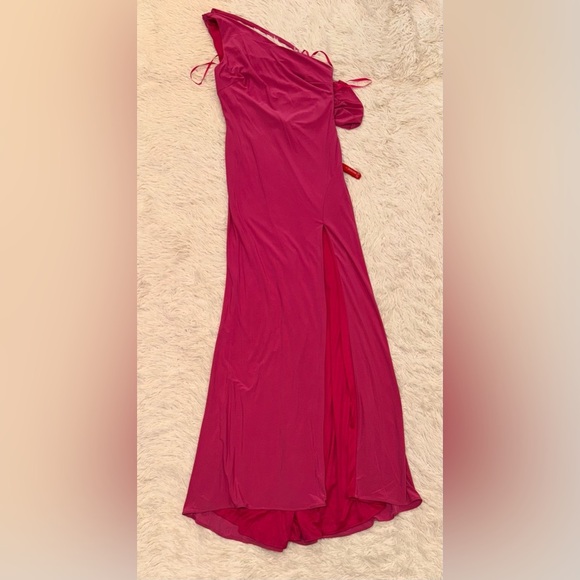 NWOT Mac Duggal Draped Back slit Jersey Gown size 4 - Picture 4 of 8